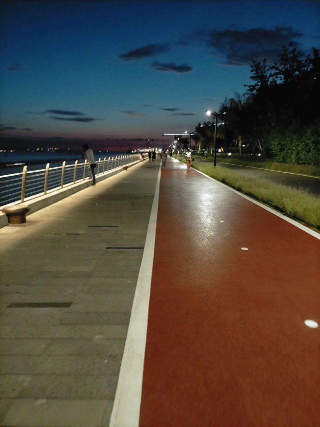 ����С��