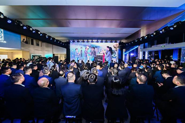 ���оW(w��ng)�t�µؘ�(bi��o) ȫ���׼�iCAR Space�ؑc��ʽ�_(k��i)�I(y��)