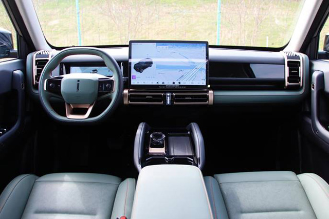 ����Ӳ�������(q��)��15�f���܈AԽҰ܇����